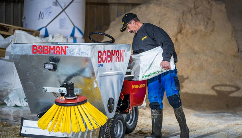 Spargilettiera e Spingiforaggio Per Allevamenti